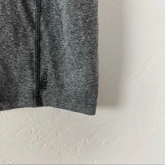 Eddie Bauer Shirt Knit Short Sleeve Tee Top Marled Heather‎ Gray Motion Athletic - Picture 4 of 7